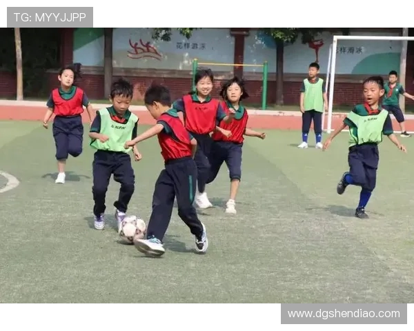 绿茵逐梦激情燃烧见证足球带来的荣耀与感动