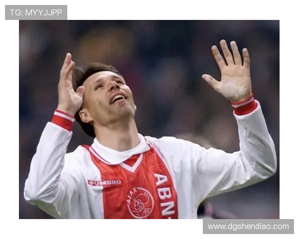 马尔科·范巴斯滕：足球传奇与足坛风采的完美交织