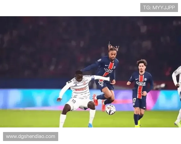 巴黎圣耳曼与马赛的巅峰对决揭示法甲争冠新格局 巴黎圣耳曼与马赛的巅峰对决揭示法甲争冠新格局